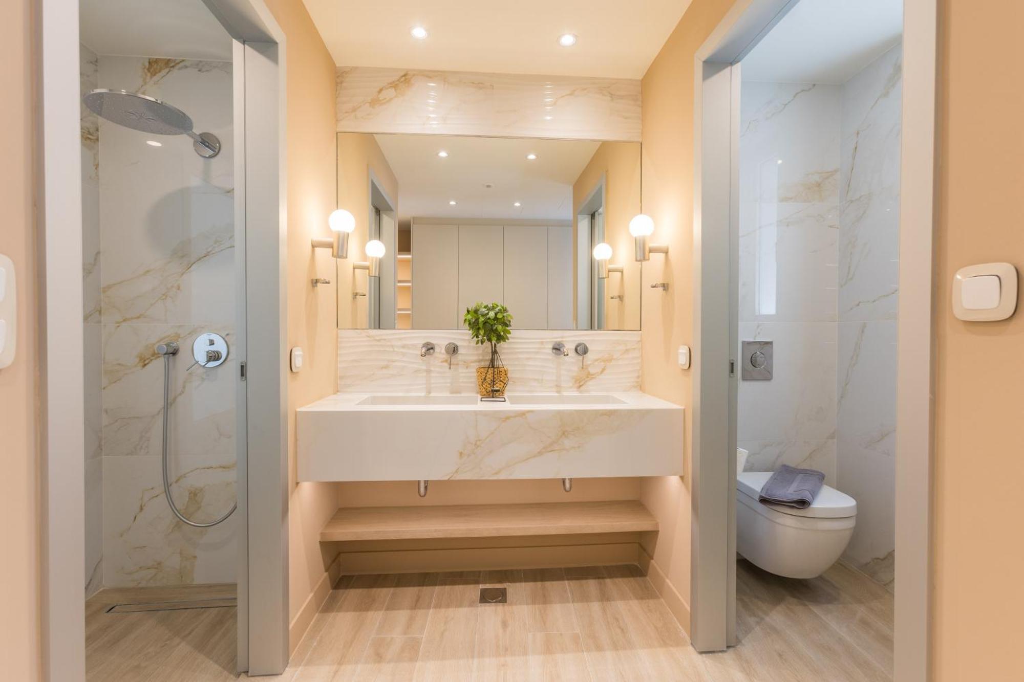 The Mediterranean Suites Pire Dış mekan fotoğraf
