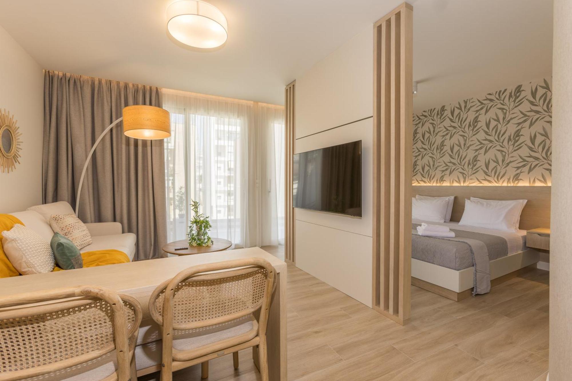 The Mediterranean Suites Pire Dış mekan fotoğraf